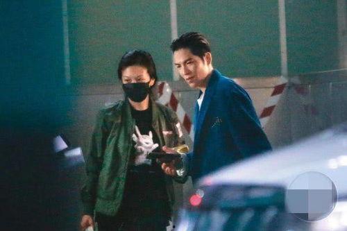 娱乐吃瓜电影经纪人,揭秘娱乐圈吃瓜电影经纪人的真实人生