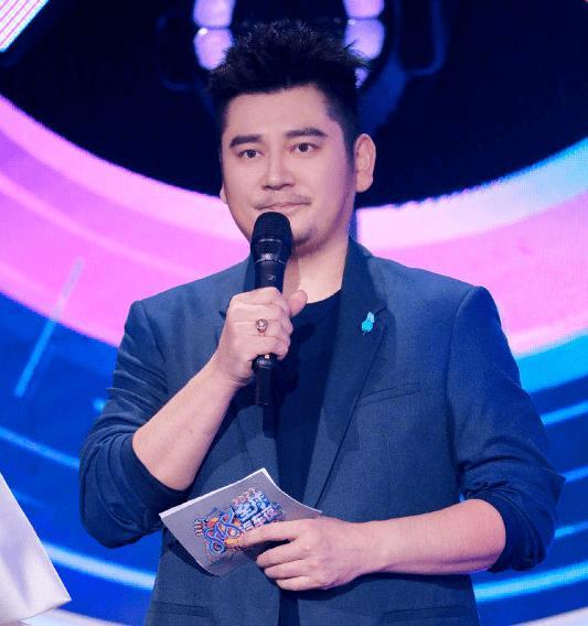 娱乐圈吃瓜的影帝,娱乐圈风云再起，揭秘影帝背后的秘密