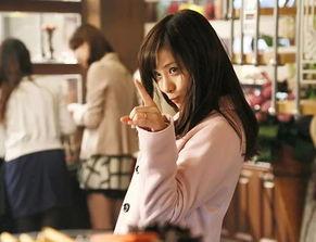 娱乐吃瓜酱女生抽烟,揭秘娱乐圈“吃瓜酱女生”的抽烟之谜